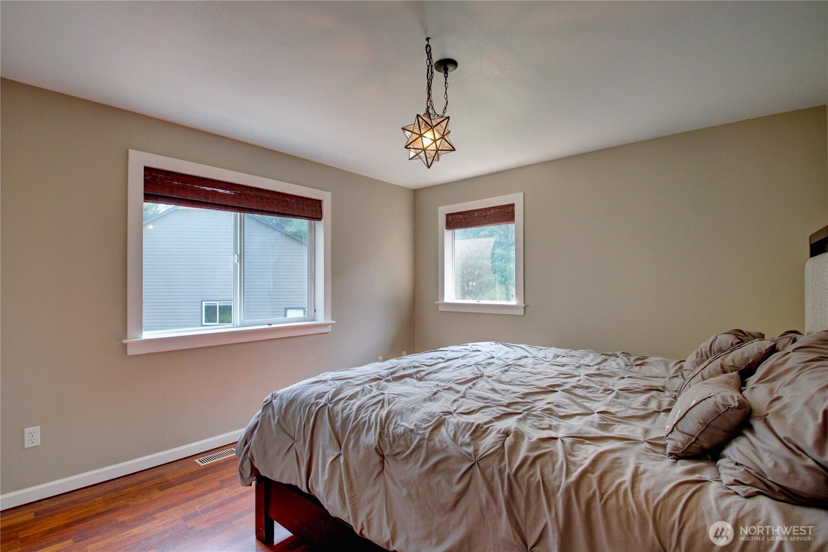 5 Maplewood Lane, Bow, WA 98232