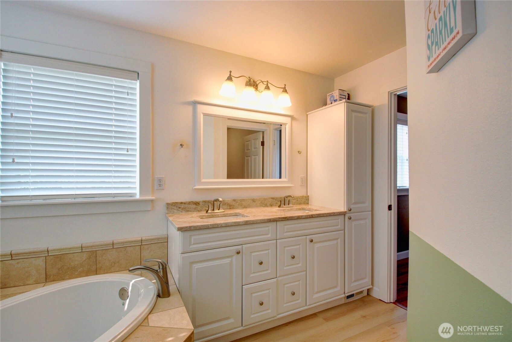 5 Maplewood Lane, Bow, WA 98232