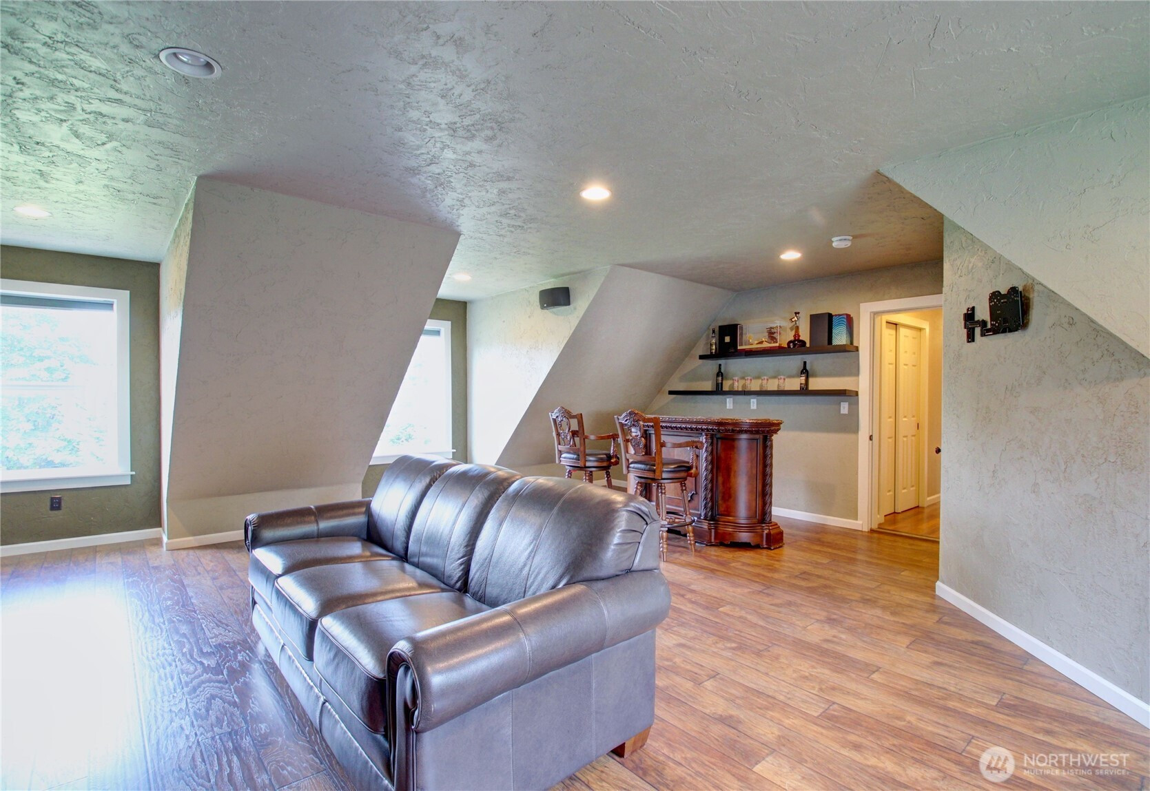 5 Maplewood Lane, Bow, WA 98232