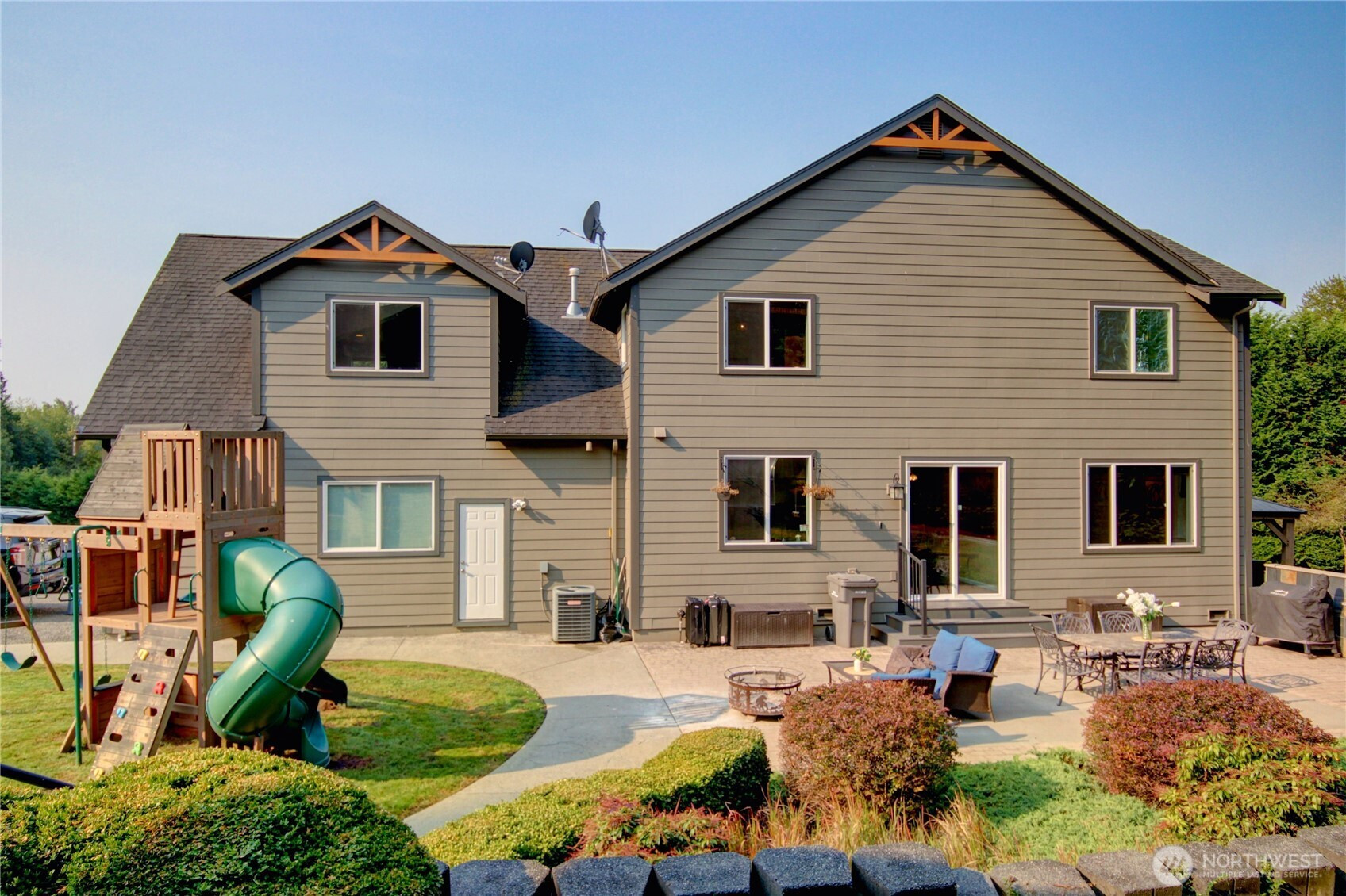 5 Maplewood Lane, Bow, WA 98232