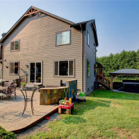 5 Maplewood Lane, Bow, WA 98232