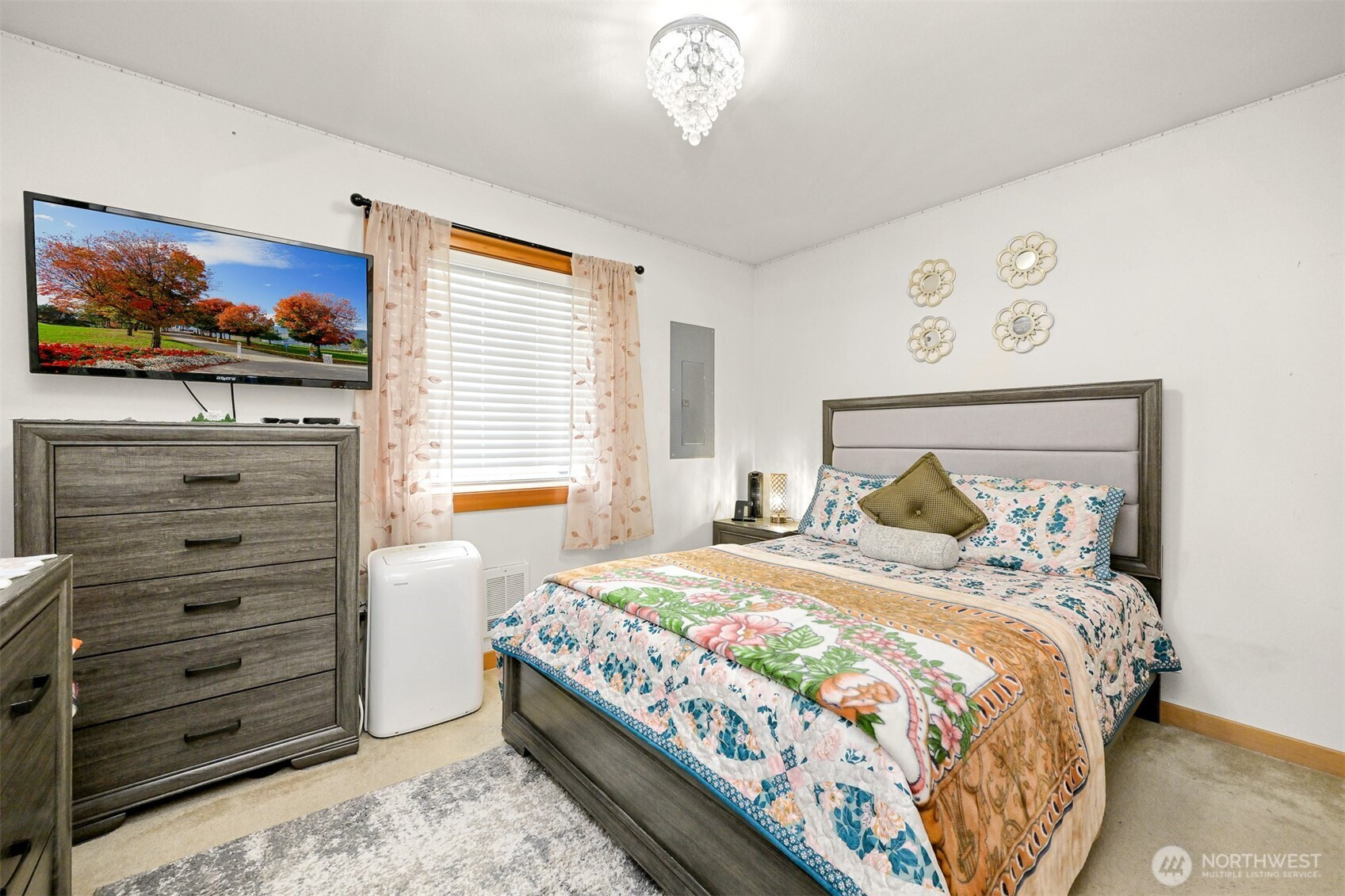 652 H Street, Blaine, WA 98230