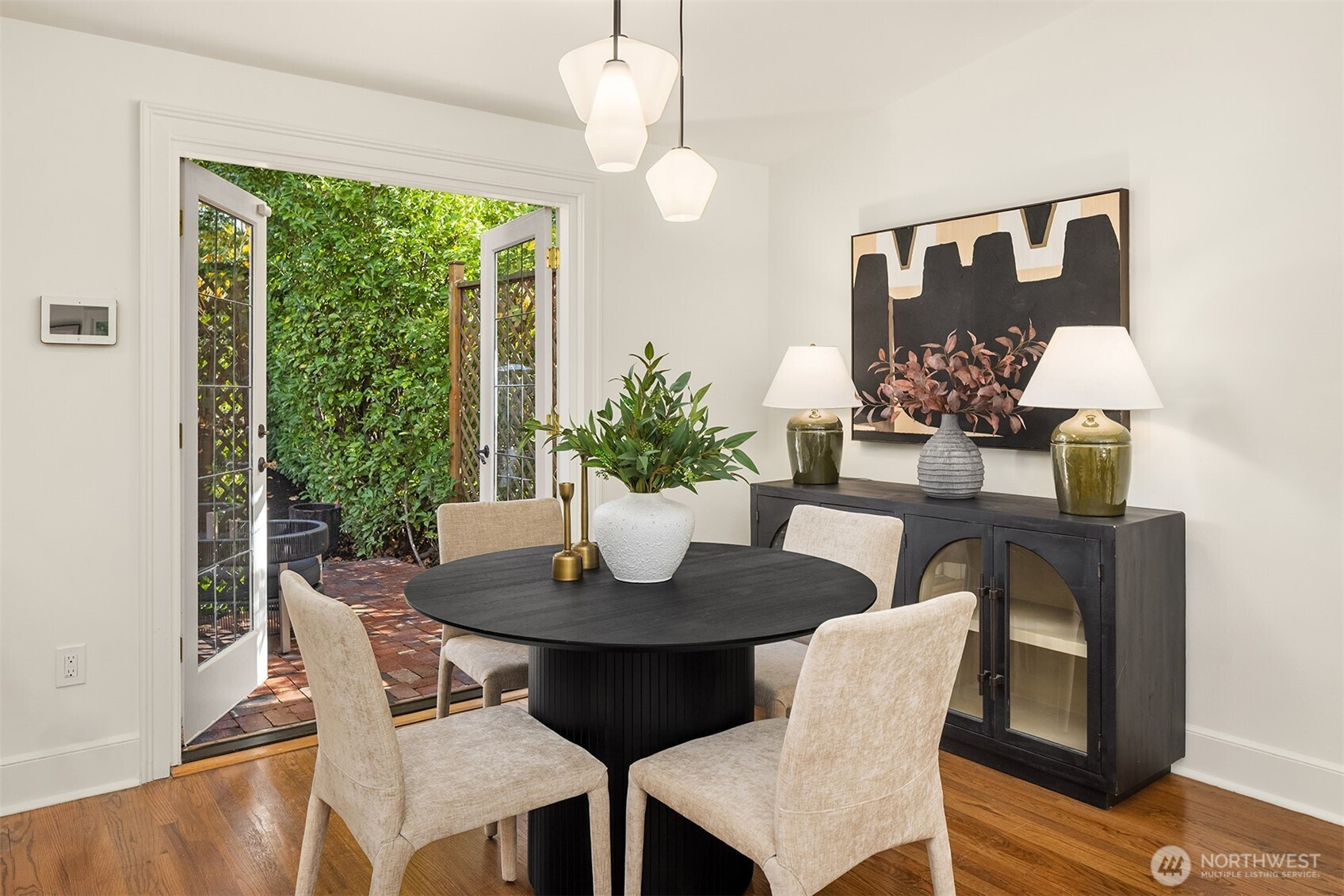 2440 64th Avenue SE, Mercer Island, WA 98040