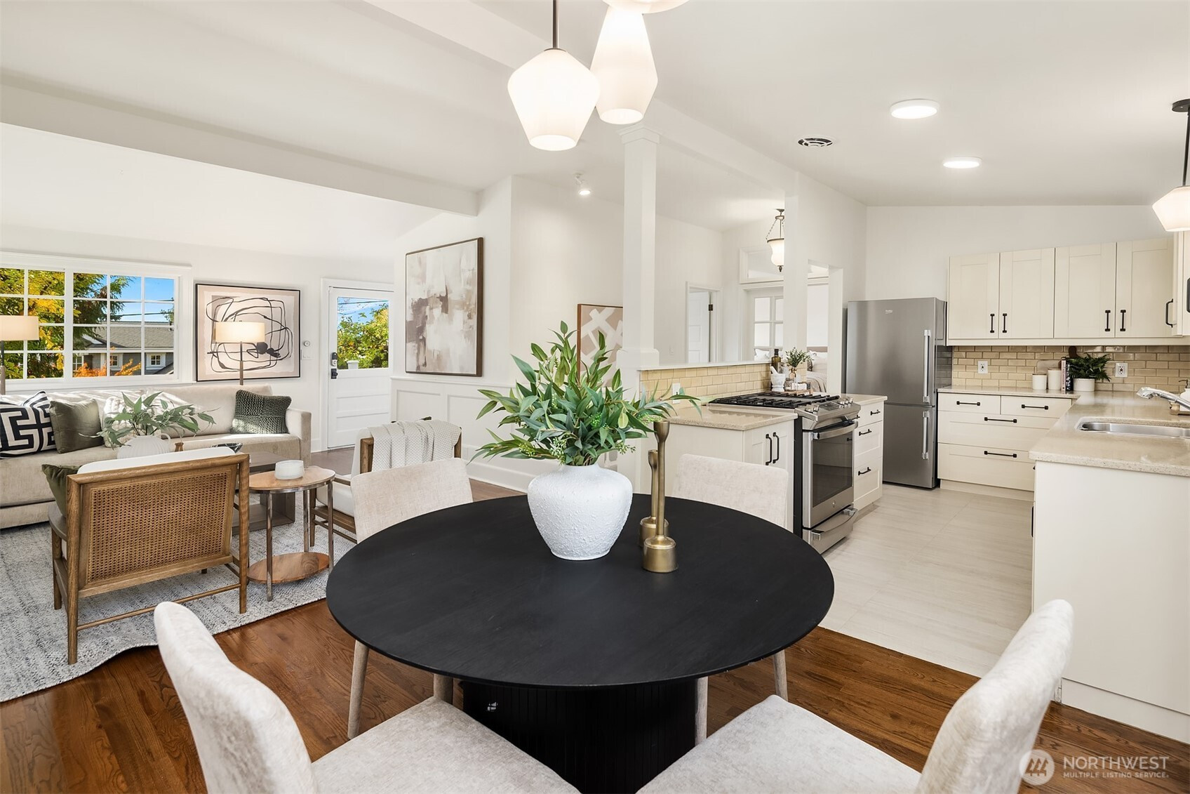 2440 64th Avenue SE, Mercer Island, WA 98040