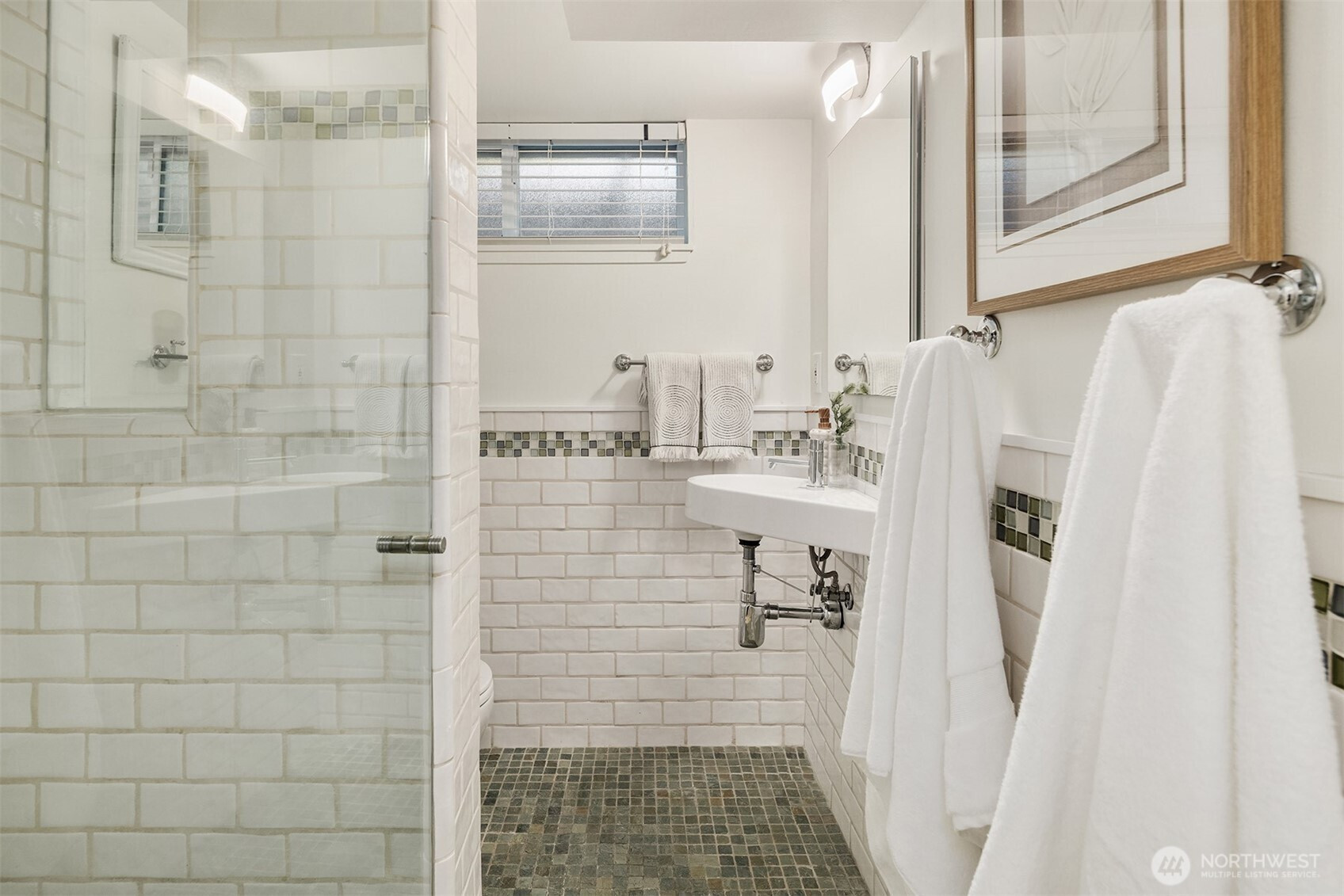 2440 64th Avenue SE, Mercer Island, WA 98040