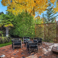 2440 64th Avenue SE, Mercer Island, WA 98040