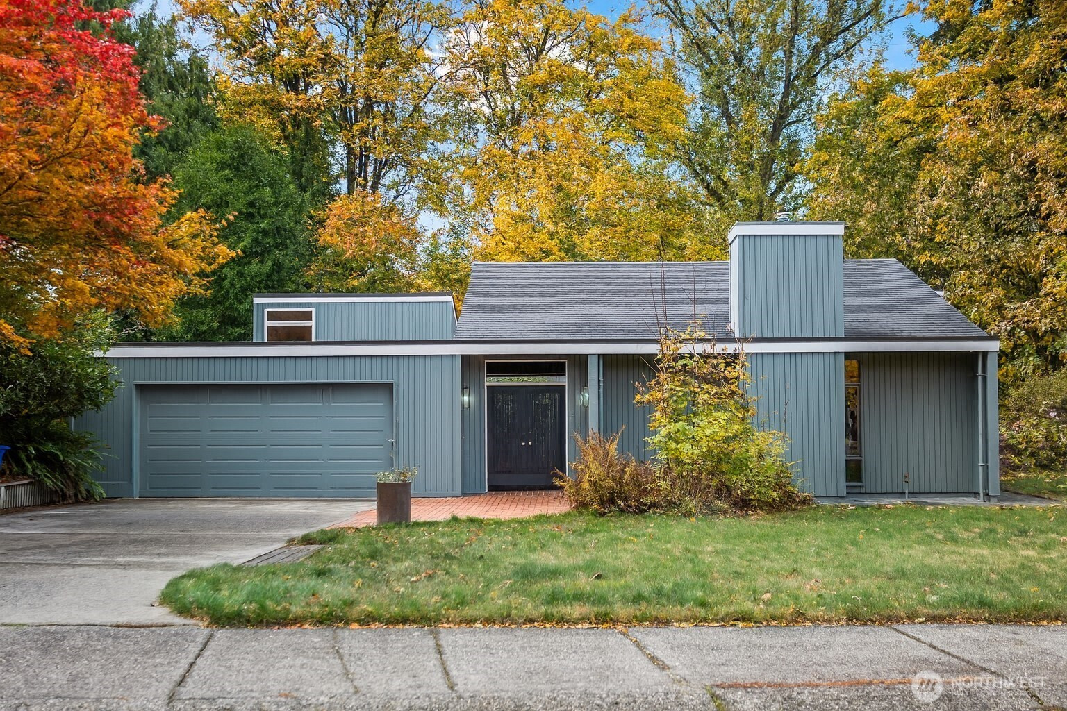 4961 120th Avenue SE, Bellevue, WA 98006