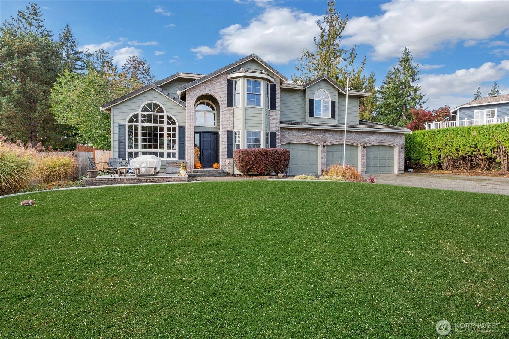 3308 204th Avenue Ct E, Lake Tapps, WA 98391