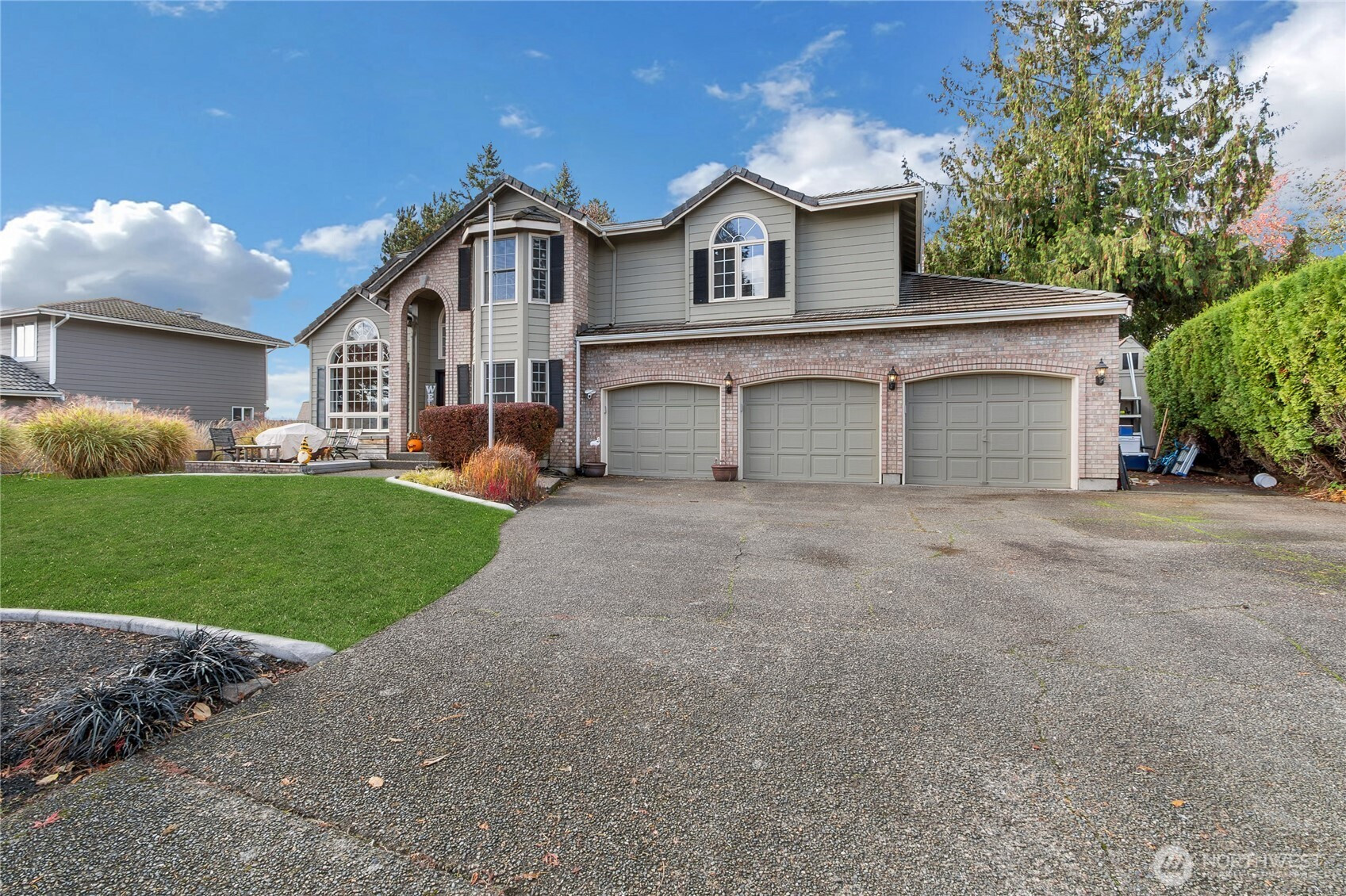 3308 204th Avenue Ct E, Lake Tapps, WA 98391