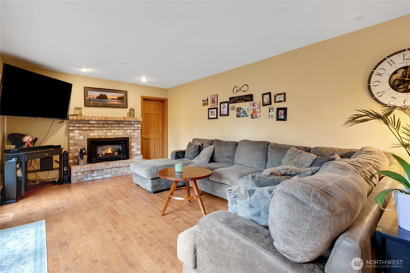 3308 204th Avenue Ct E, Lake Tapps, WA 98391