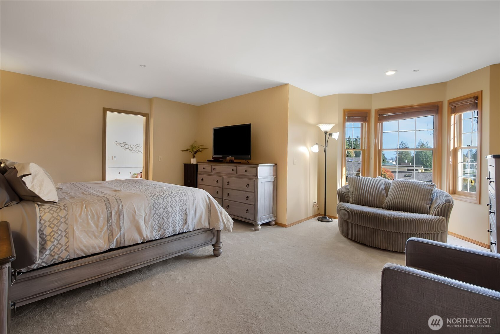 3308 204th Avenue Ct E, Lake Tapps, WA 98391