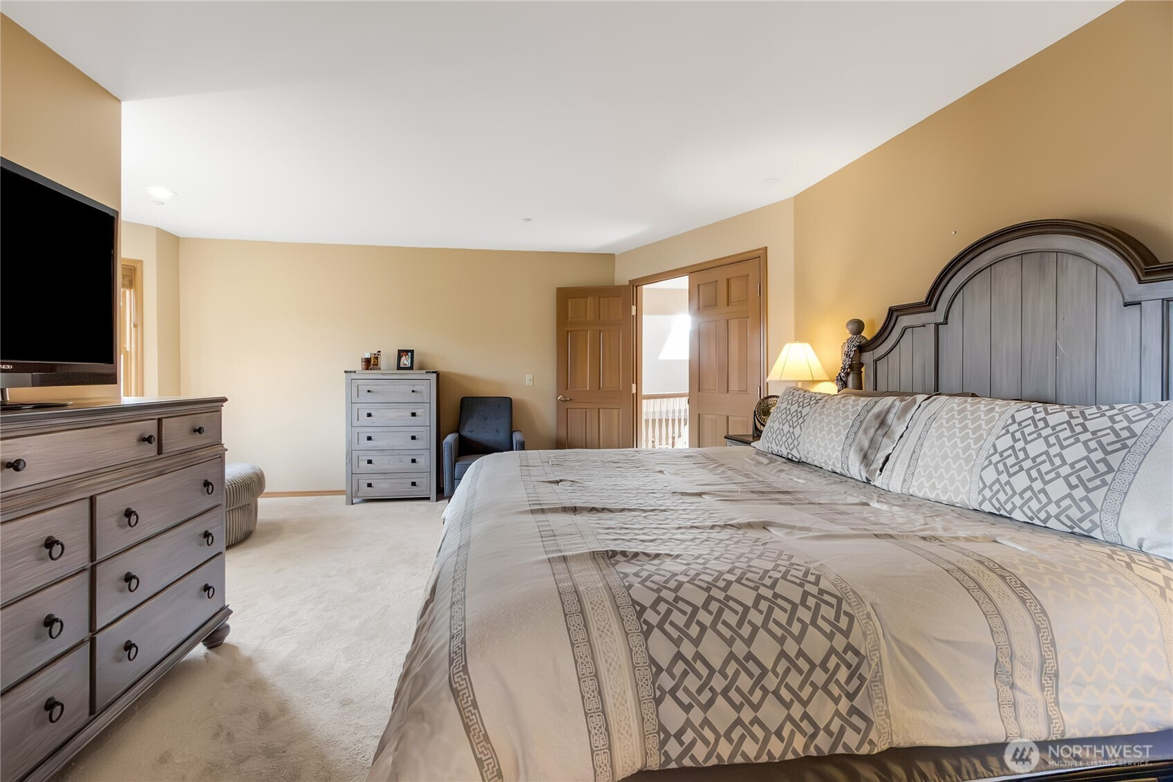 3308 204th Avenue Ct E, Lake Tapps, WA 98391