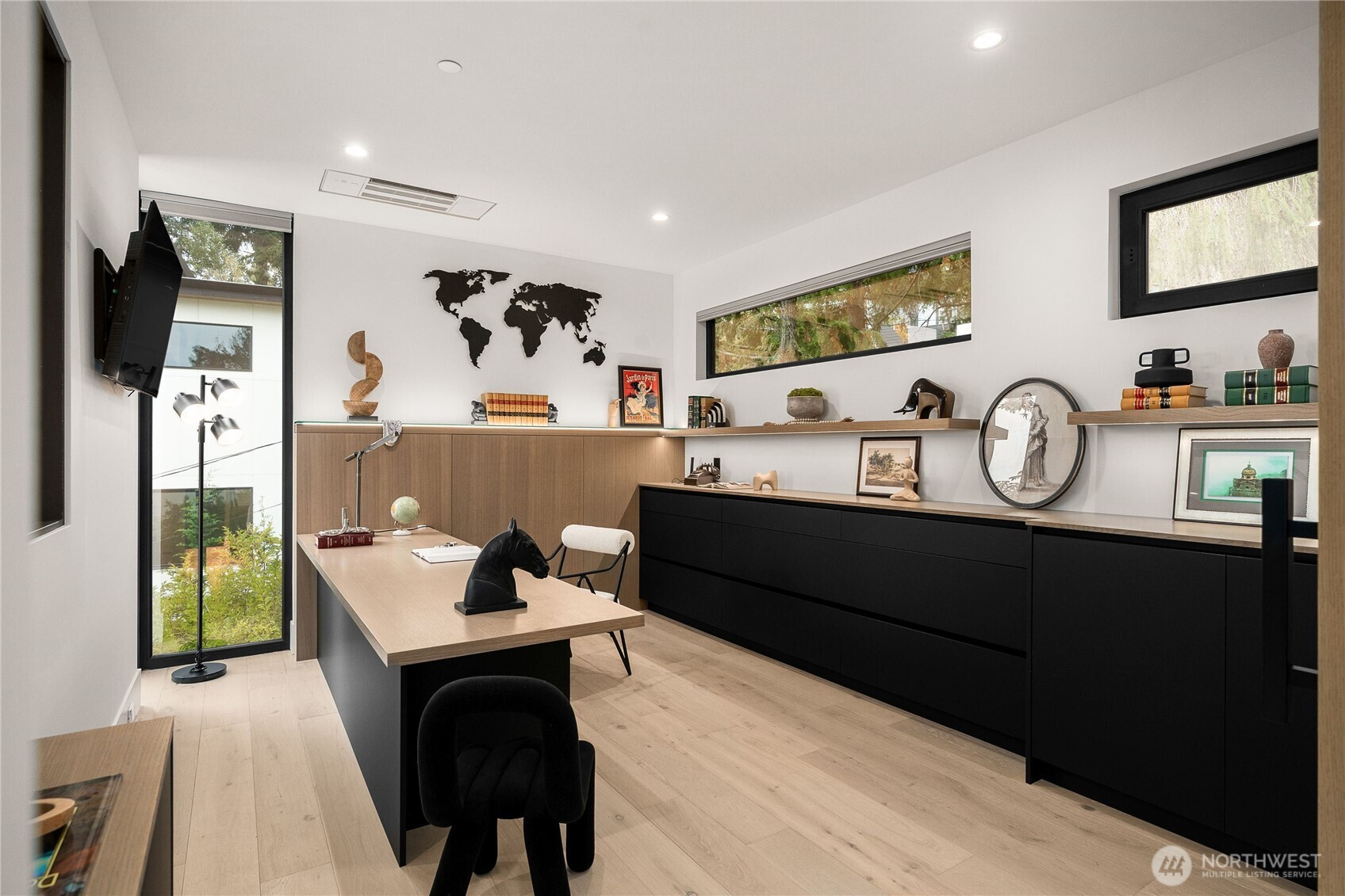 8933 NE 117th Place, Kirkland, WA 98034