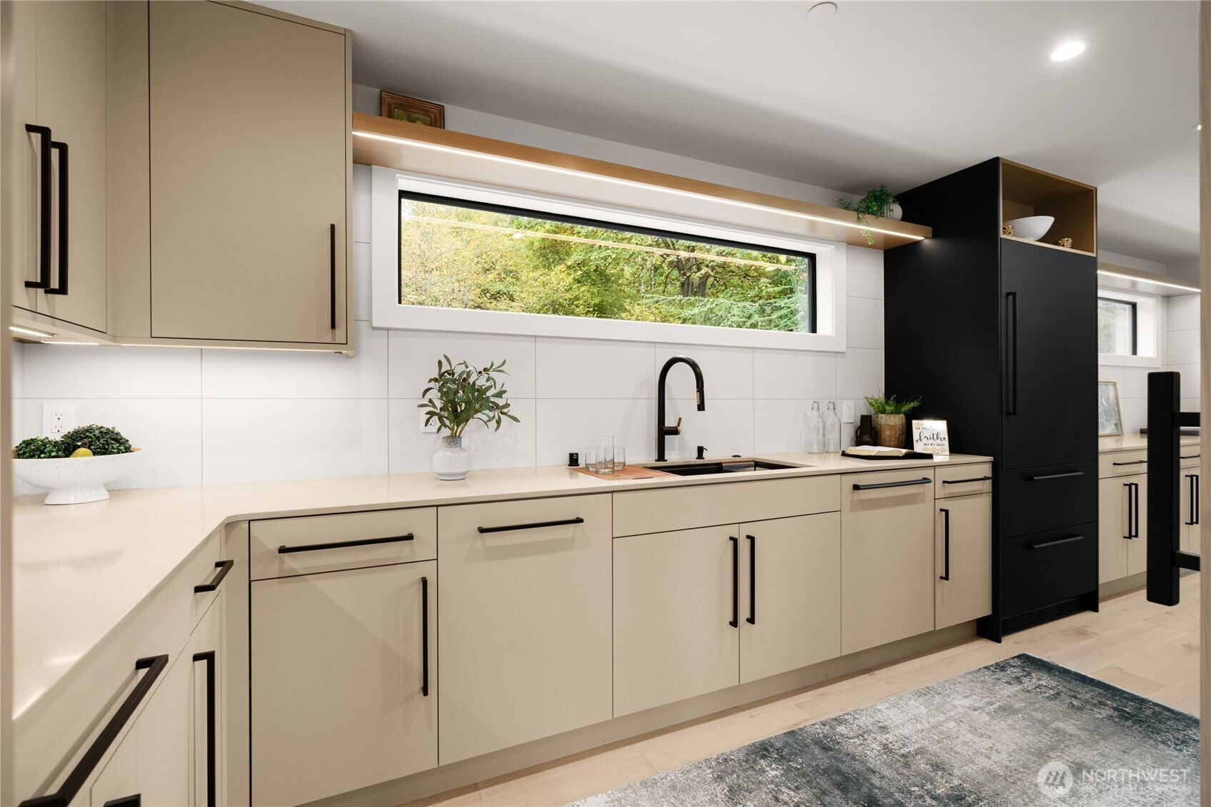 8933 NE 117th Place, Kirkland, WA 98034