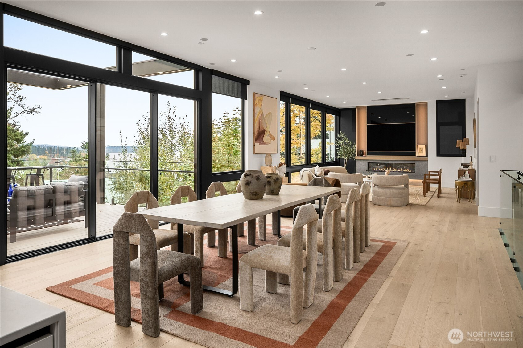 8933 NE 117th Place, Kirkland, WA 98034