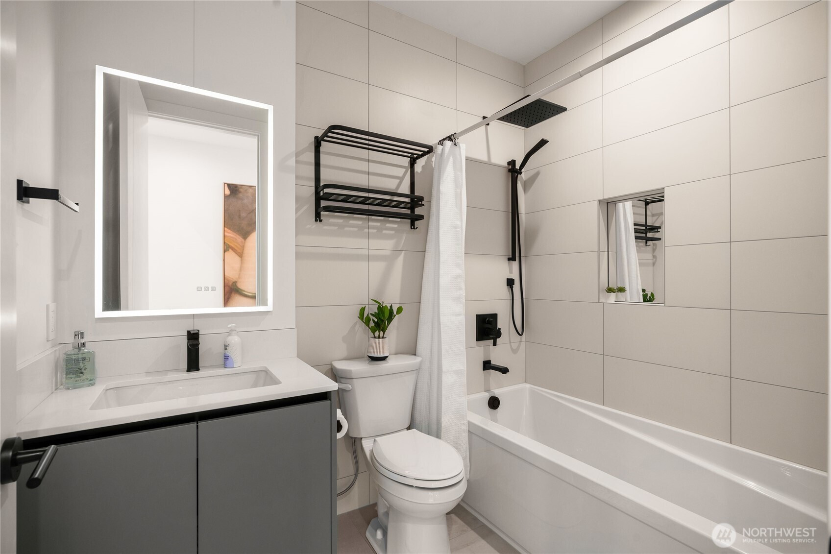 8933 NE 117th Place, Kirkland, WA 98034