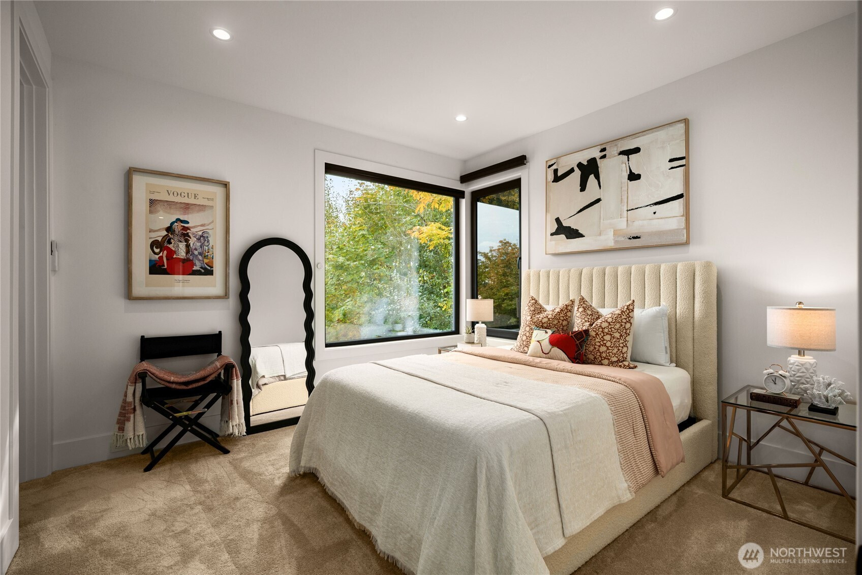 8933 NE 117th Place, Kirkland, WA 98034