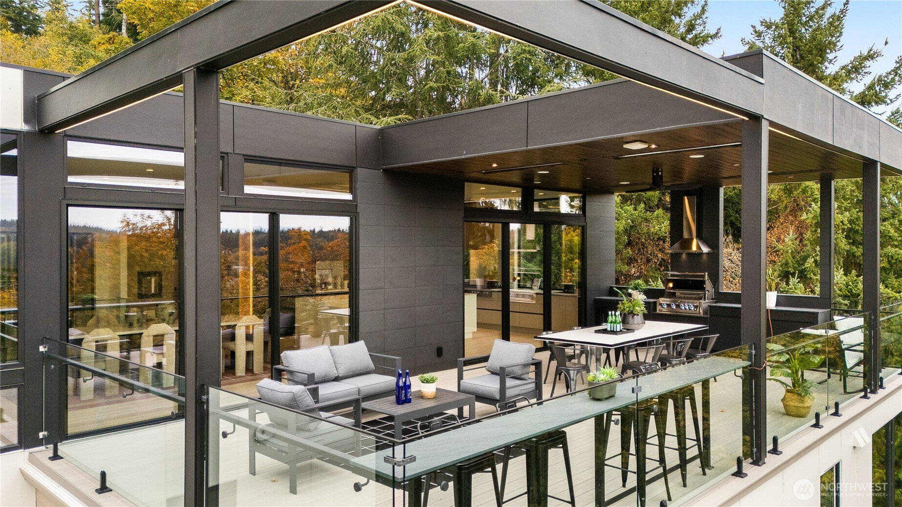 8933 NE 117th Place, Kirkland, WA 98034