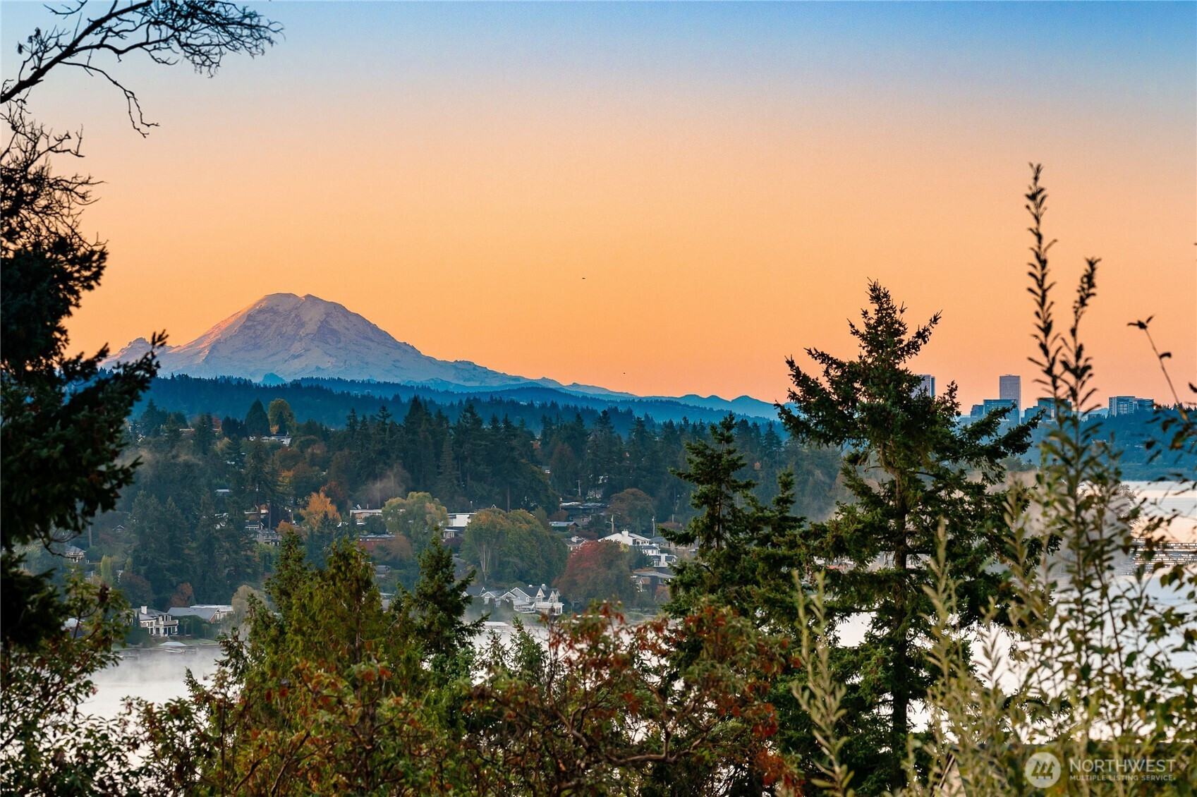 8933 NE 117th Place, Kirkland, WA 98034