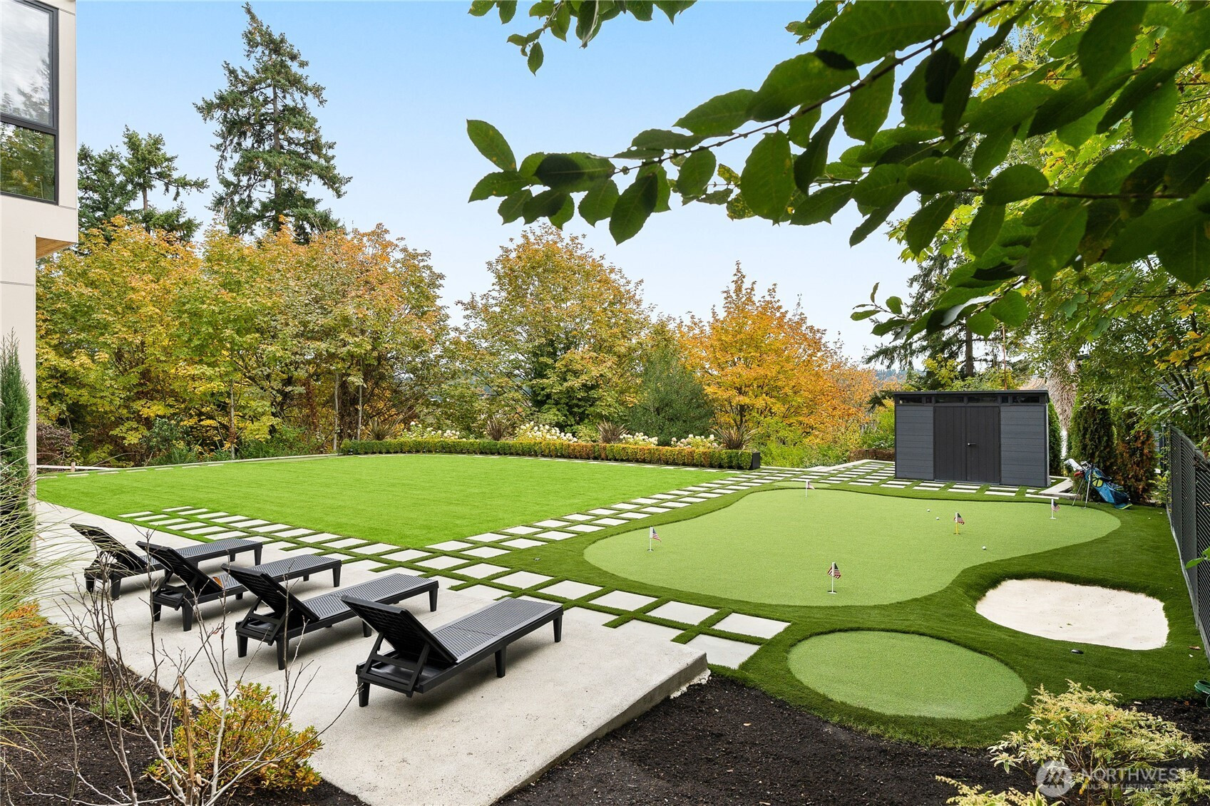 8933 NE 117th Place, Kirkland, WA 98034