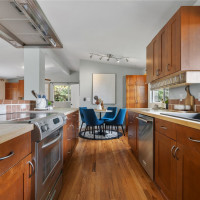 15641 SE 24th St, Bellevue, WA 98008