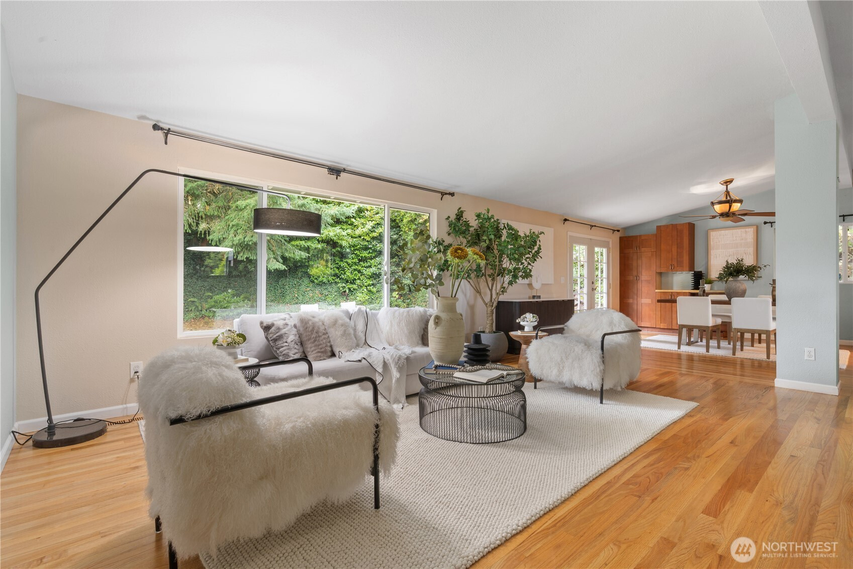 15641 SE 24th St, Bellevue, WA 98008