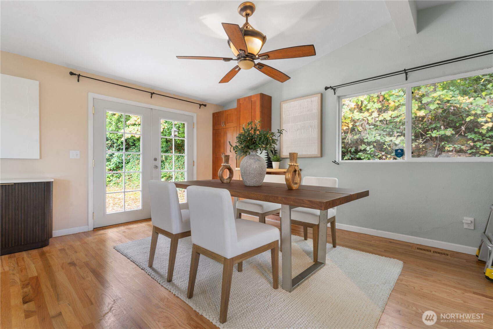 15641 SE 24th St, Bellevue, WA 98008