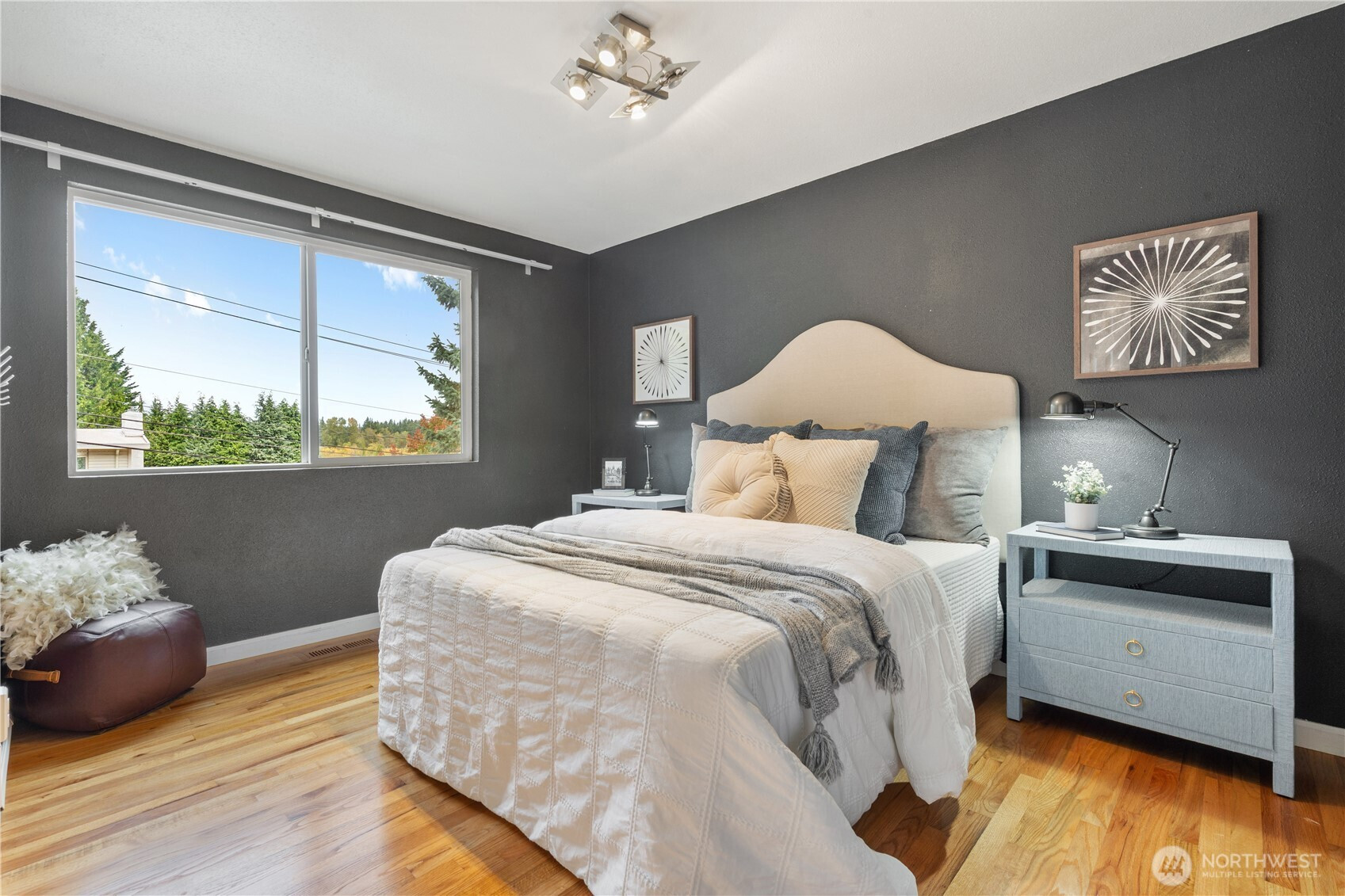 15641 SE 24th St, Bellevue, WA 98008