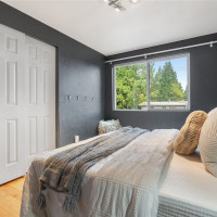 15641 SE 24th St, Bellevue, WA 98008