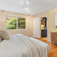 15641 SE 24th St, Bellevue, WA 98008