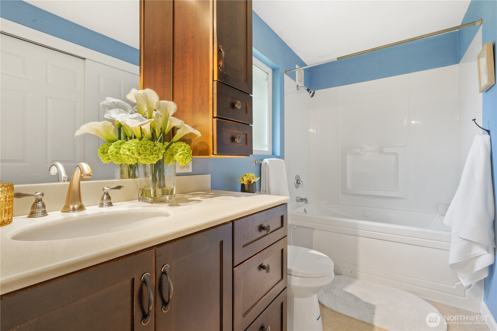 15641 SE 24th St, Bellevue, WA 98008