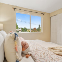 15641 SE 24th St, Bellevue, WA 98008