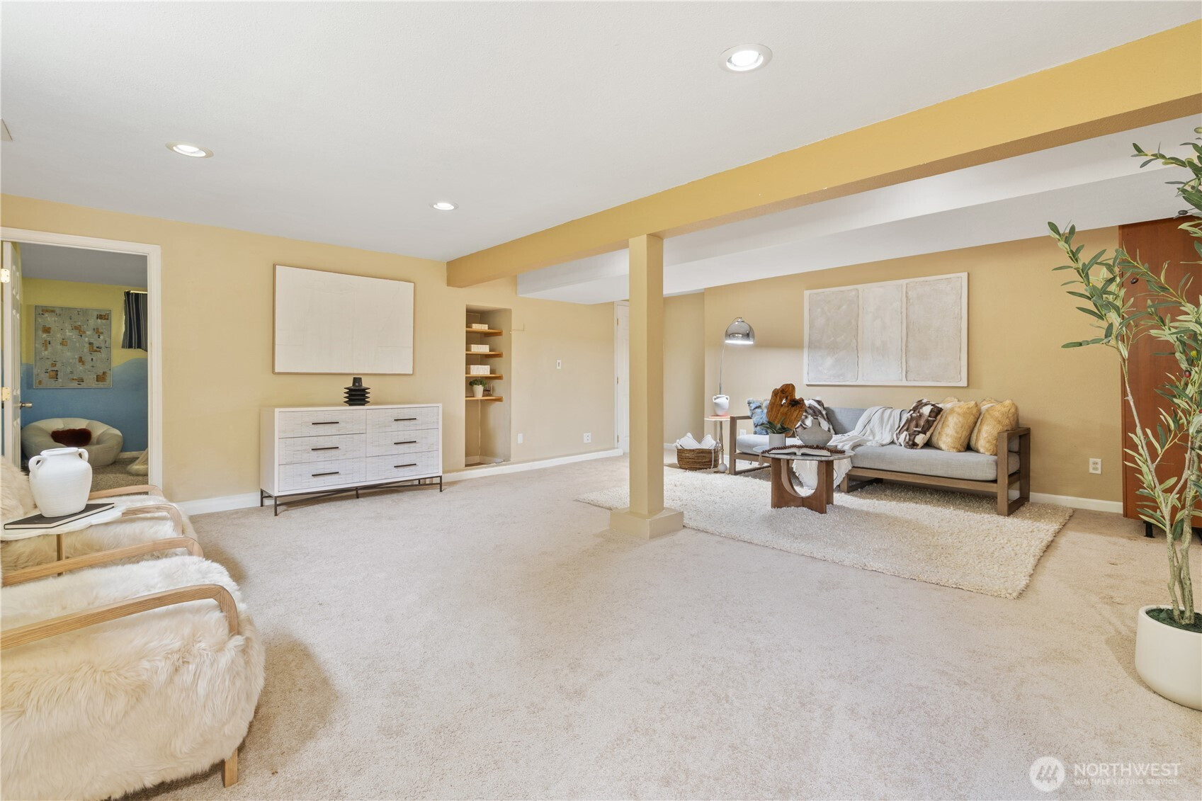 15641 SE 24th St, Bellevue, WA 98008