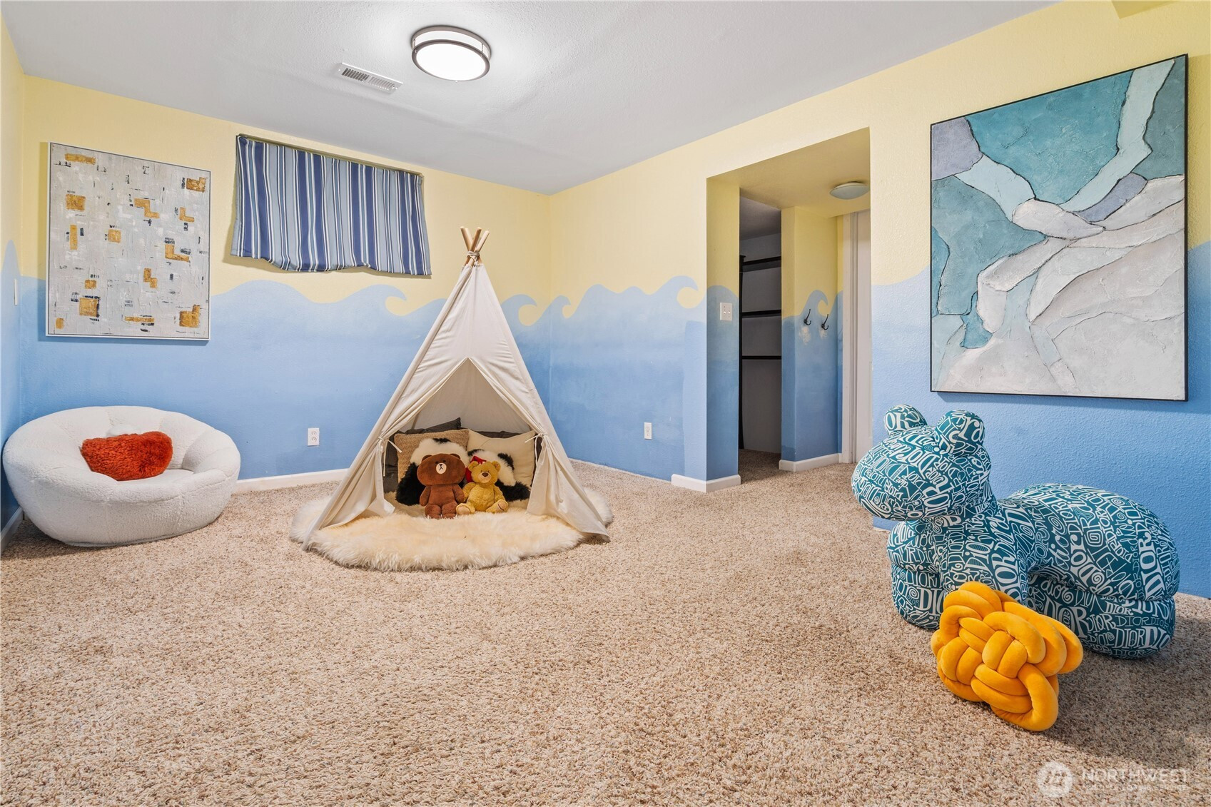 15641 SE 24th St, Bellevue, WA 98008