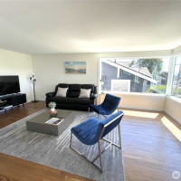 2220 14th Avenue W, Seattle, WA 98119