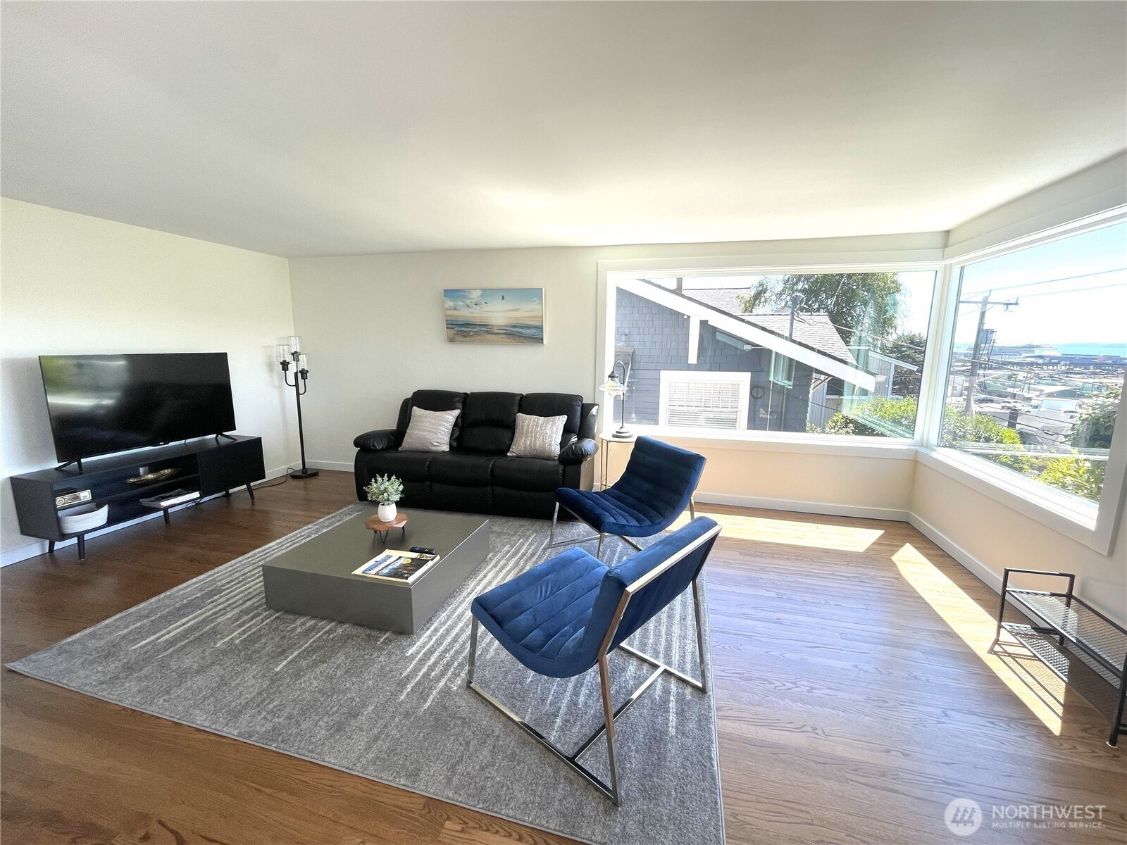 2220 14th Avenue W, Seattle, WA 98119