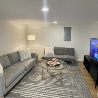 2220 14th Avenue W, Seattle, WA 98119