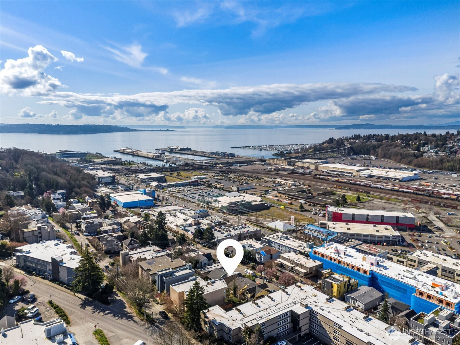 2220 14th Avenue W, Seattle, WA 98119