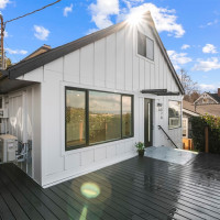 2220 14th Avenue W, Seattle, WA 98119