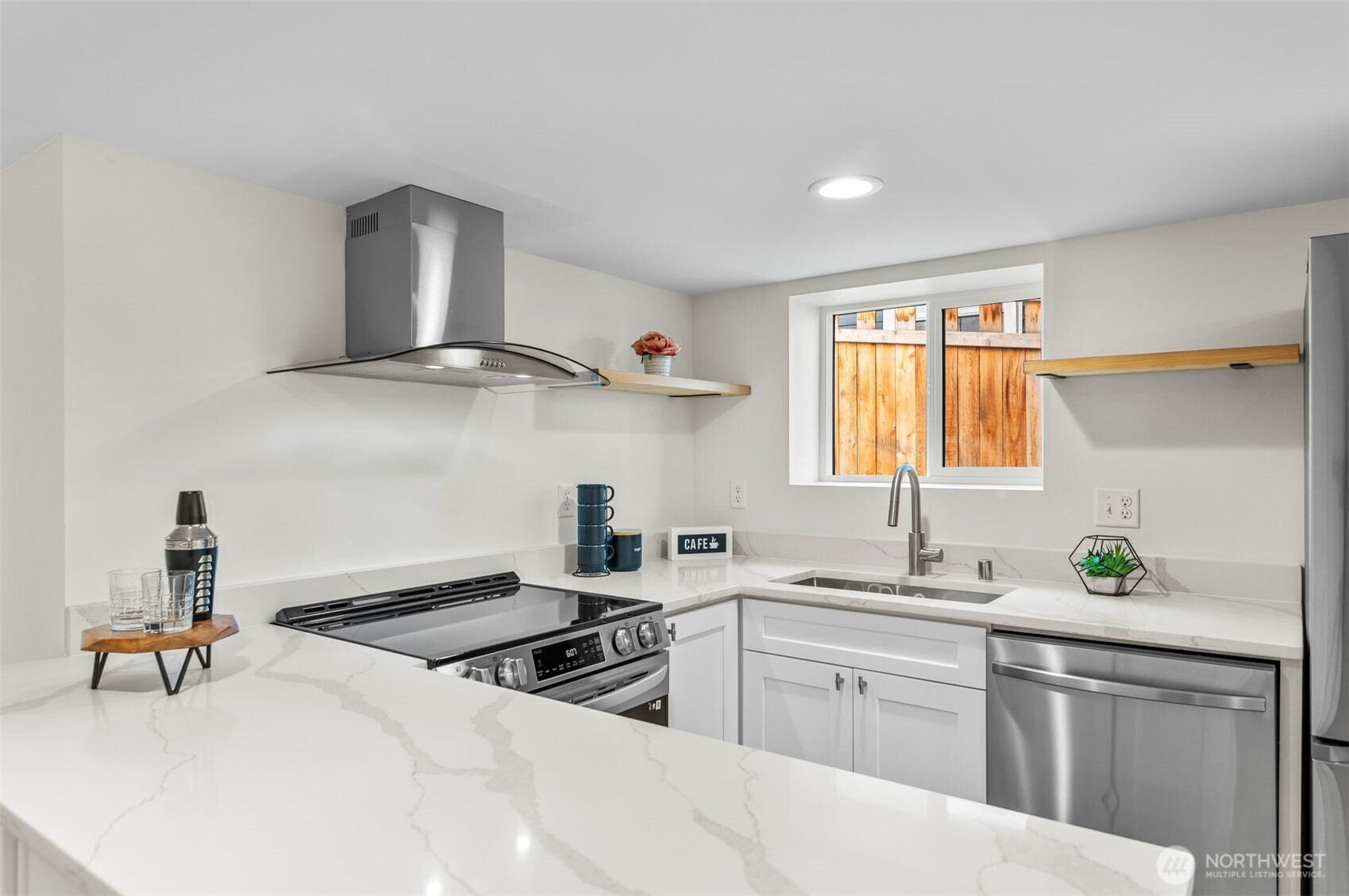 2220 14th Avenue W, Seattle, WA 98119