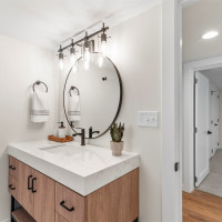 2220 14th Avenue W, Seattle, WA 98119