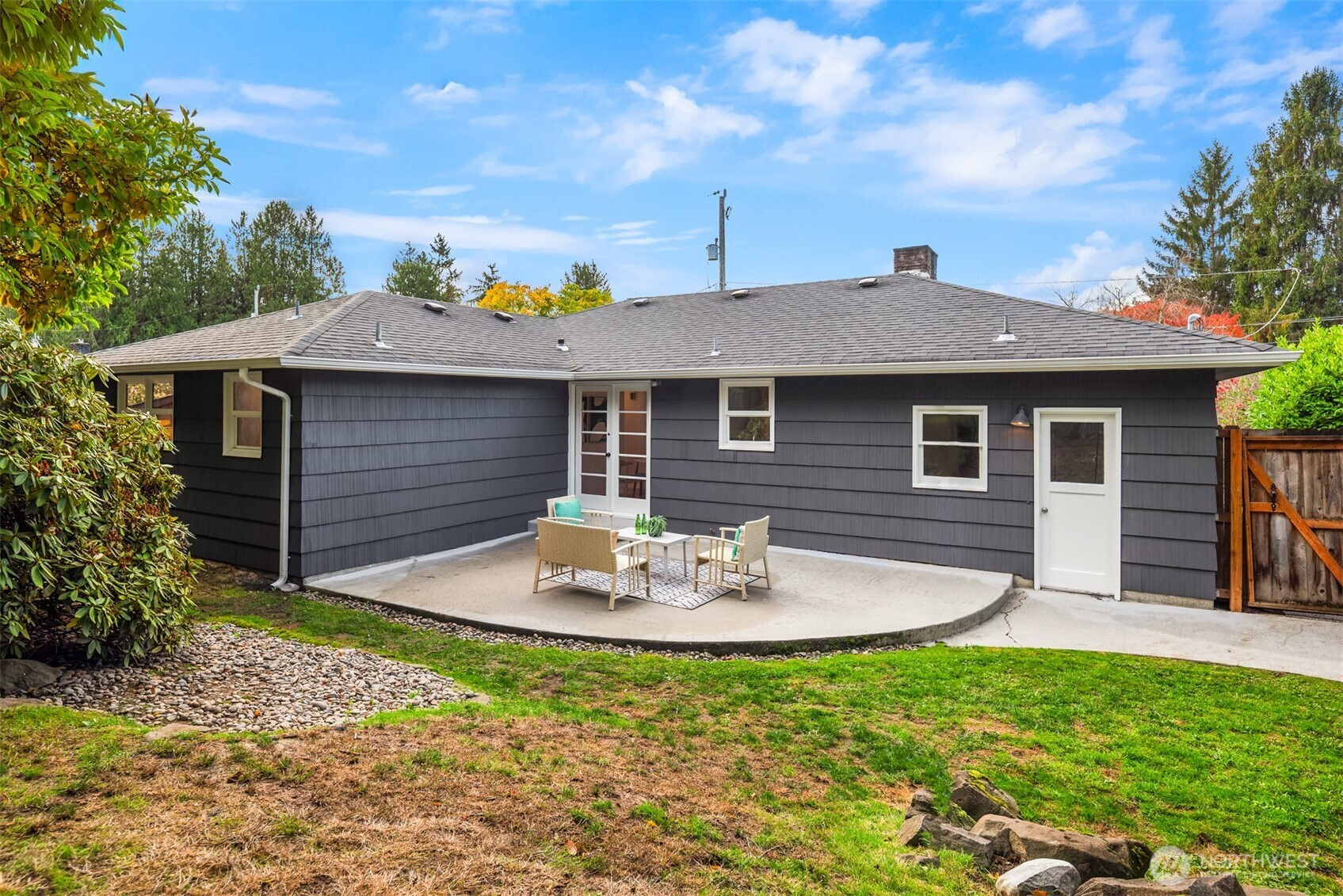 11346 Bartlett Avenue NE, Seattle, WA 98125