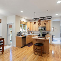 1233 160th Street SW, Lynnwood, WA 98087