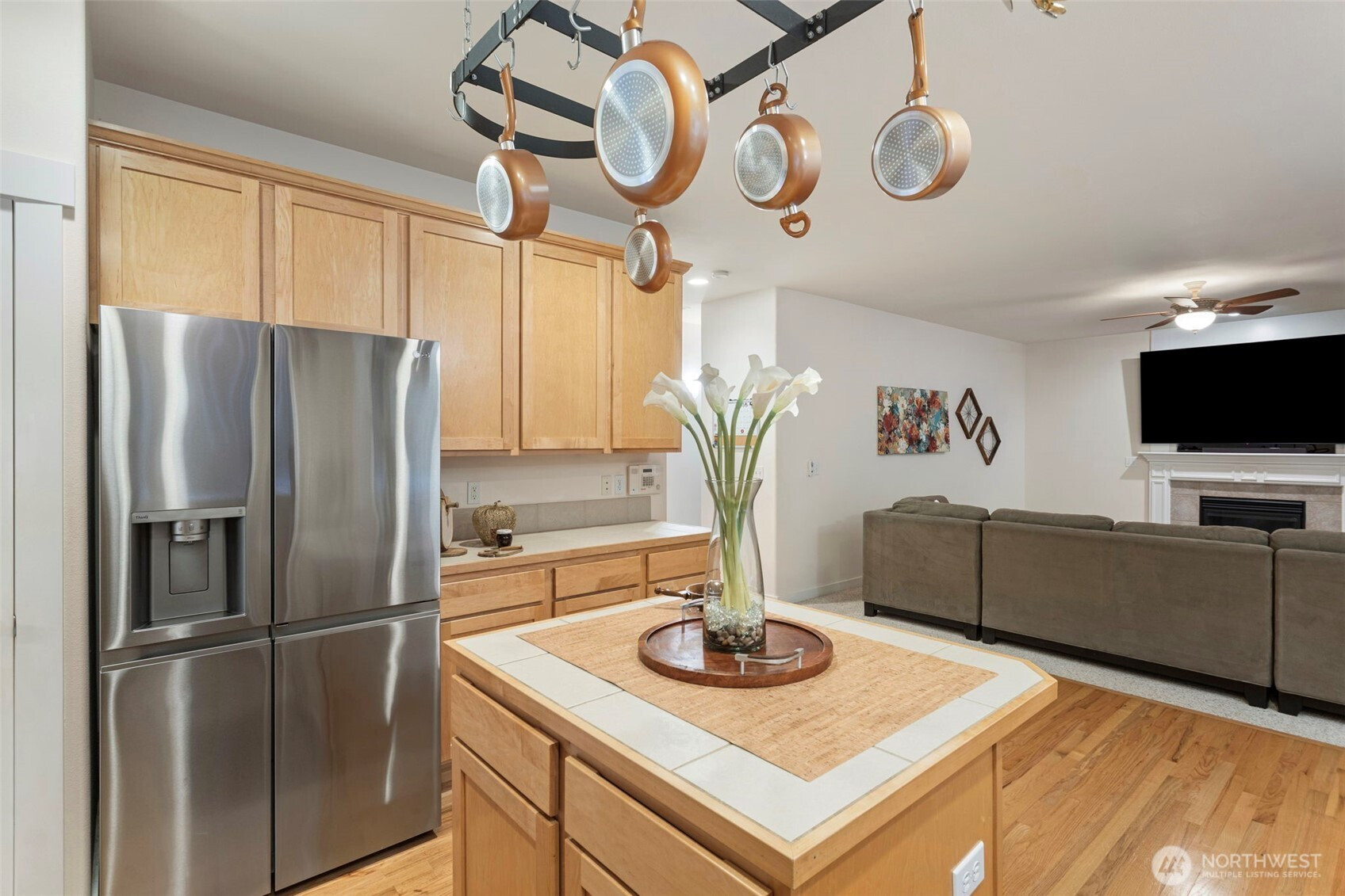 1233 160th Street SW, Lynnwood, WA 98087