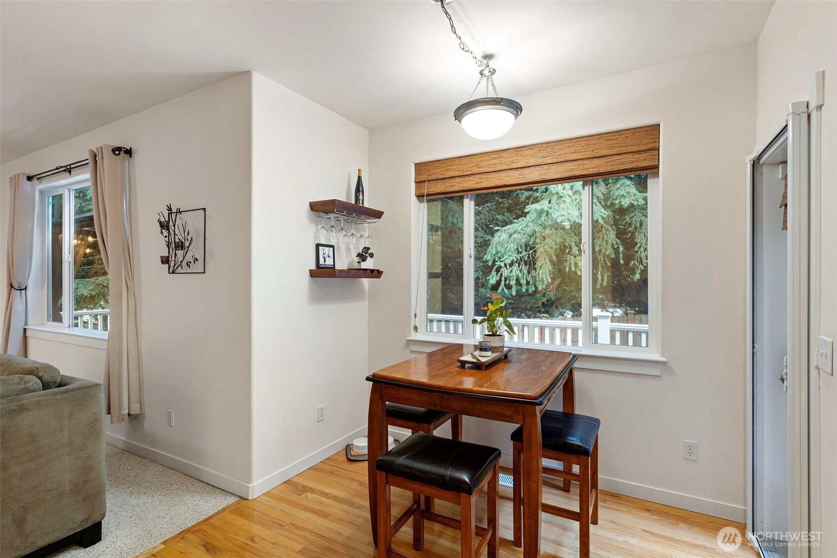 1233 160th Street SW, Lynnwood, WA 98087