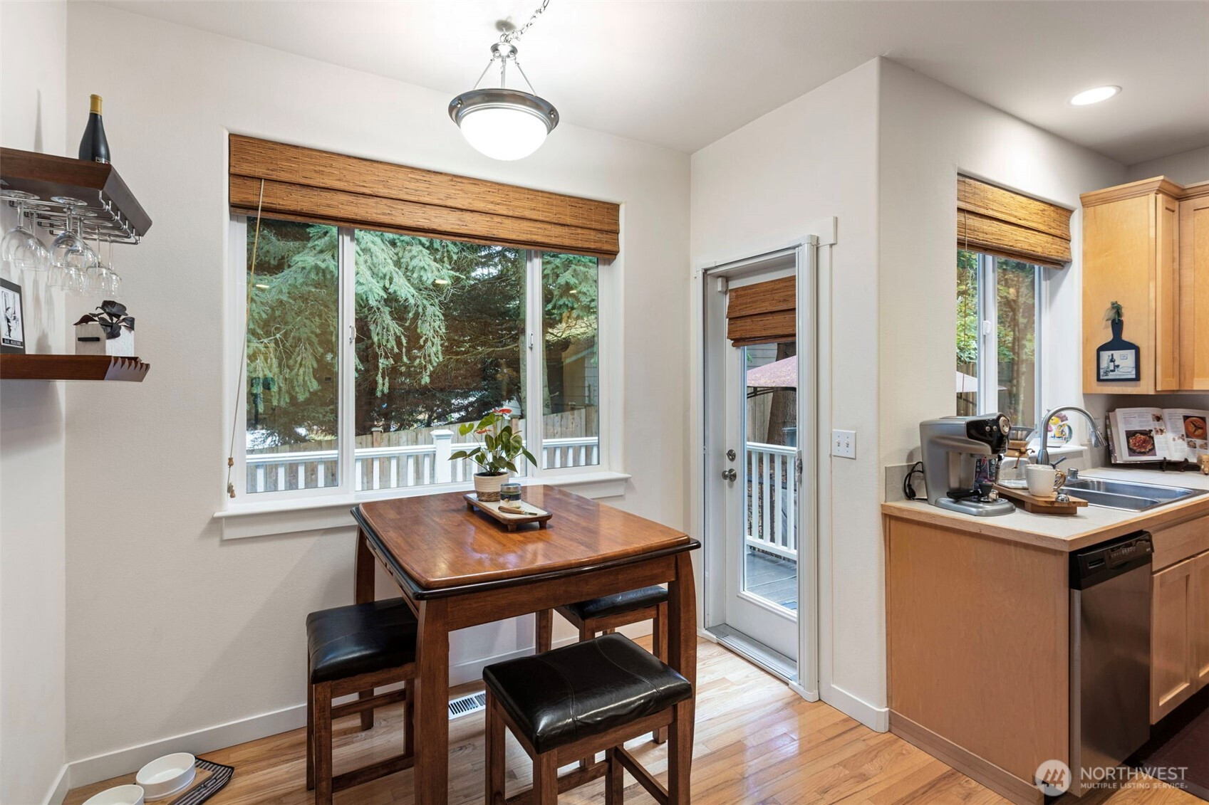 1233 160th Street SW, Lynnwood, WA 98087