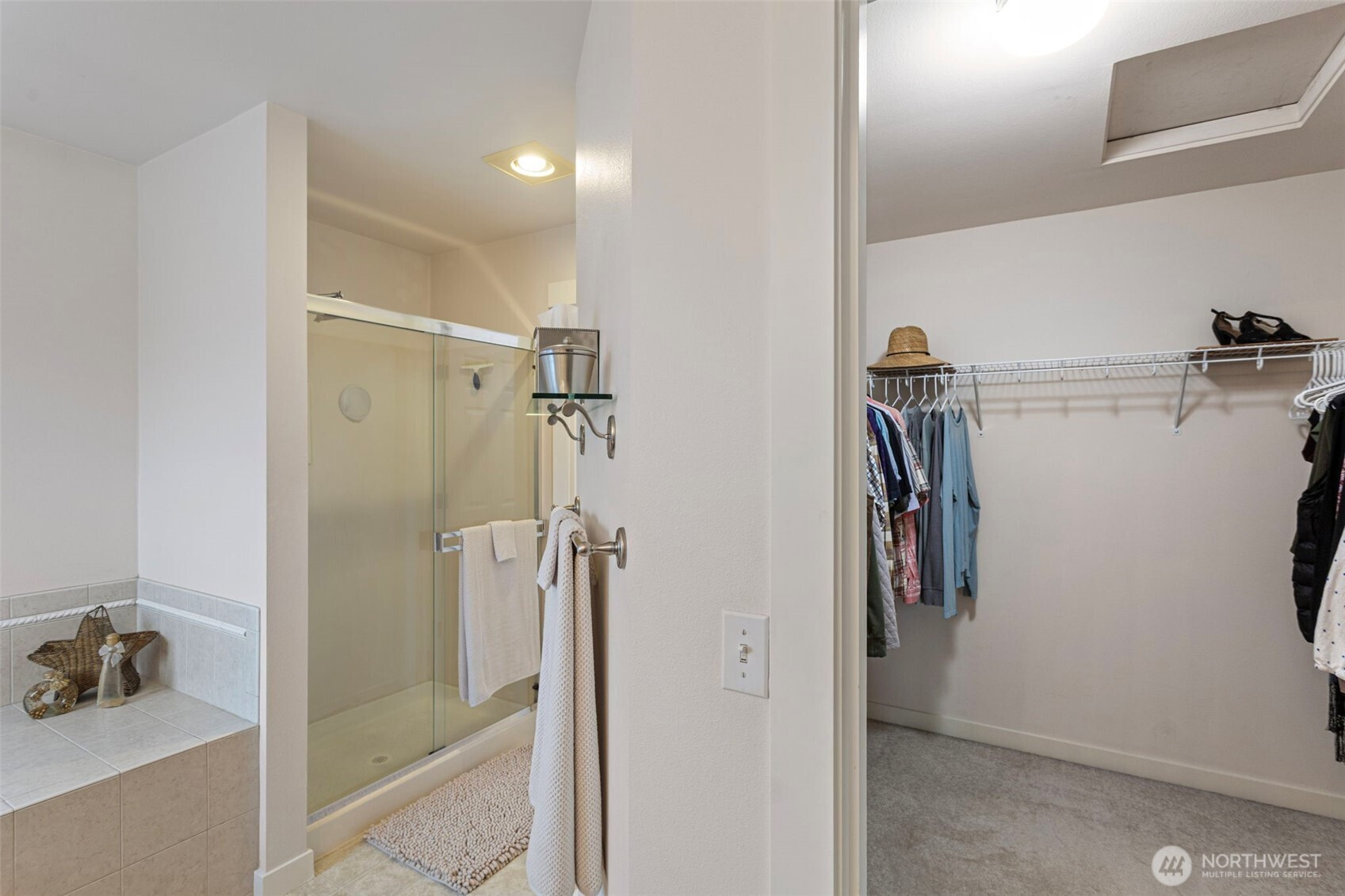 1233 160th Street SW, Lynnwood, WA 98087