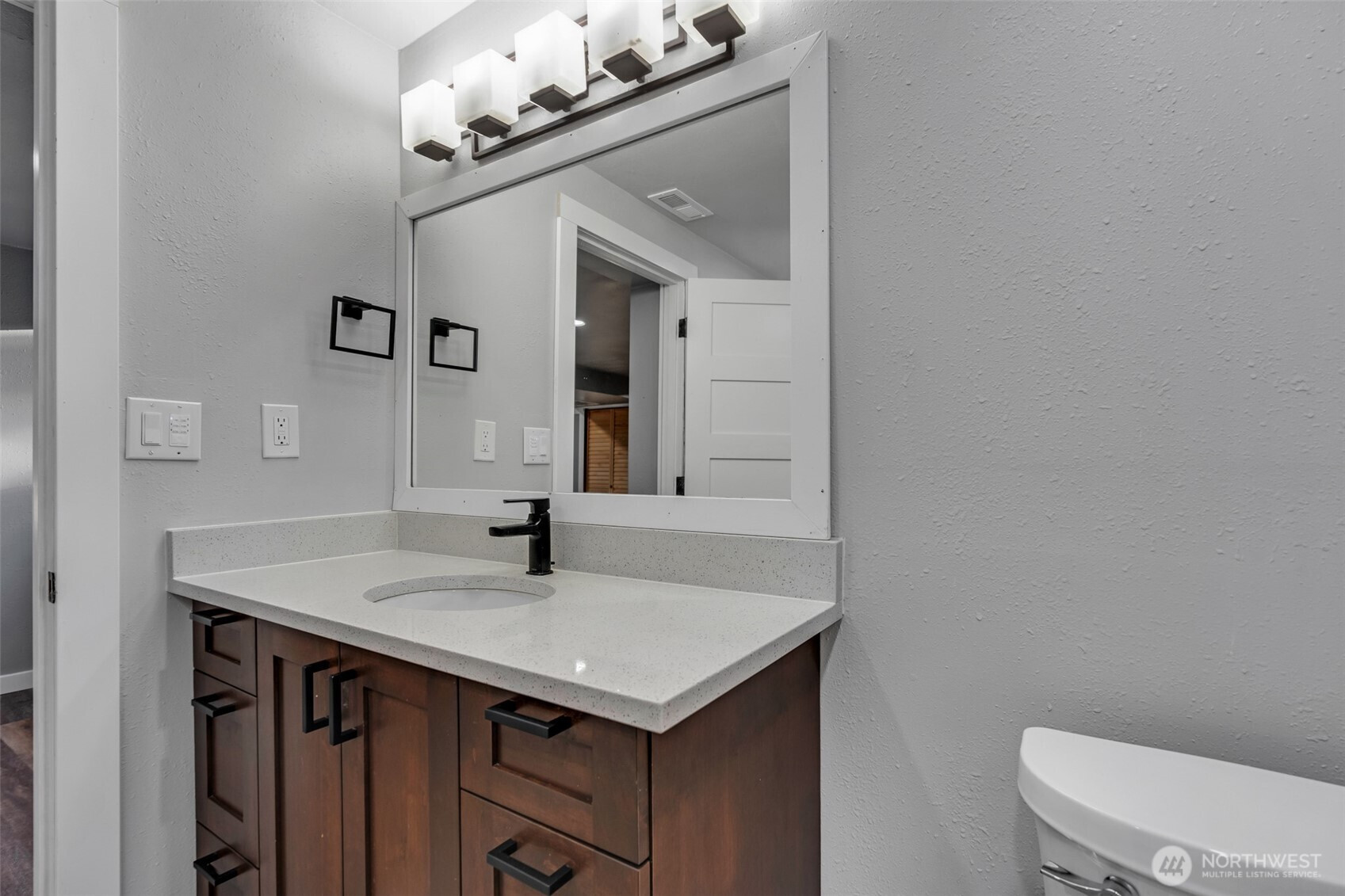 23002 SE 192nd Street, Maple Valley, WA 98038