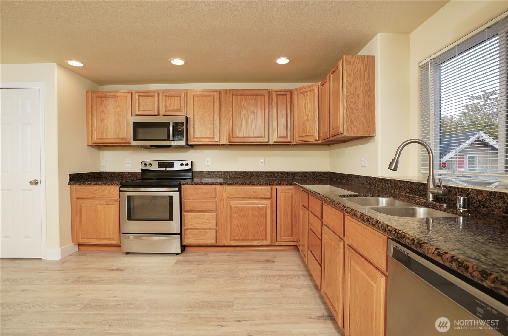 3709 S Park Avenue, Tacoma, WA 98418