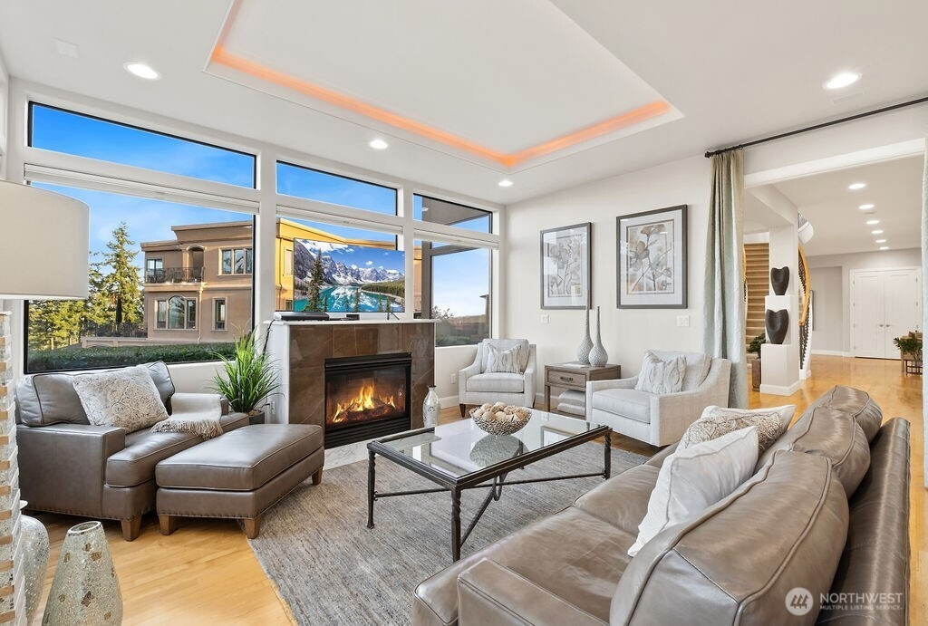 7404 117th Place SE, Newcastle, WA 98056